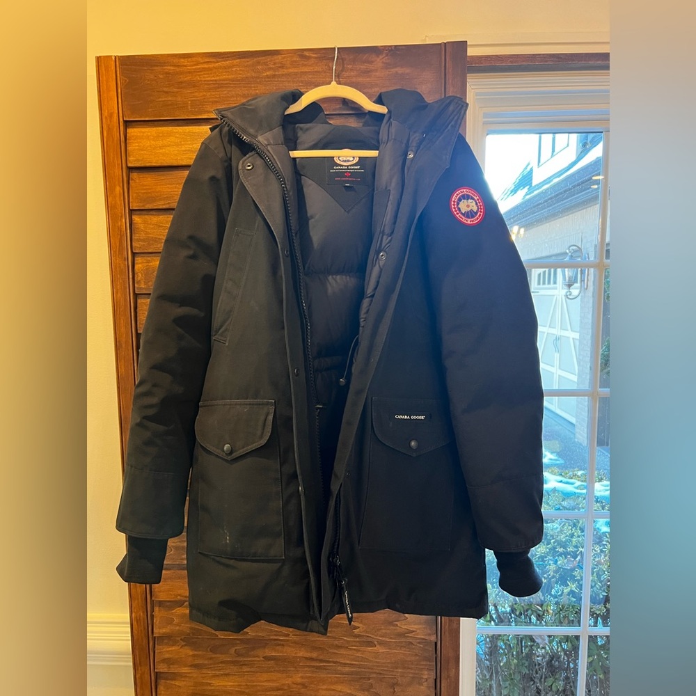 Black Canada Goose jacket size Medium